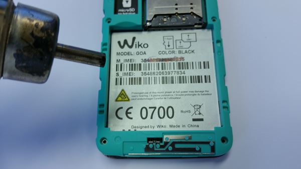 Guide de r&eacute;paration du Wiko GOA &eacute;tape 2