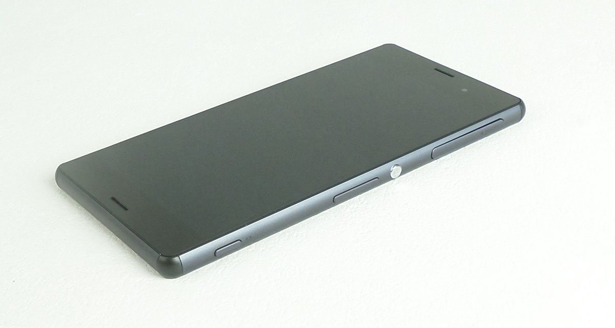 Ecran vitre tactile et LCD assembl&eacute;s sur ch&acirc;ssis noir compatible Sony Xperia Z3 L55t SINGLE