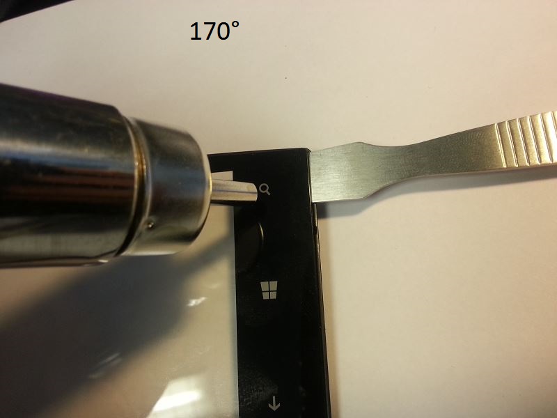 Chauffer la partie inf&eacute;rieure de la vitre tactile Lumia 520