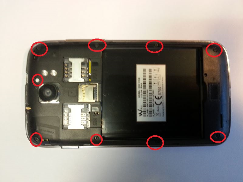 D&eacute;visser le ch&acirc;ssis interne du Wiko Cink King