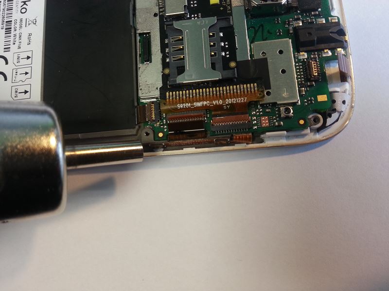 Chauffer la nappe du bouton volume du Wiko Cink Five