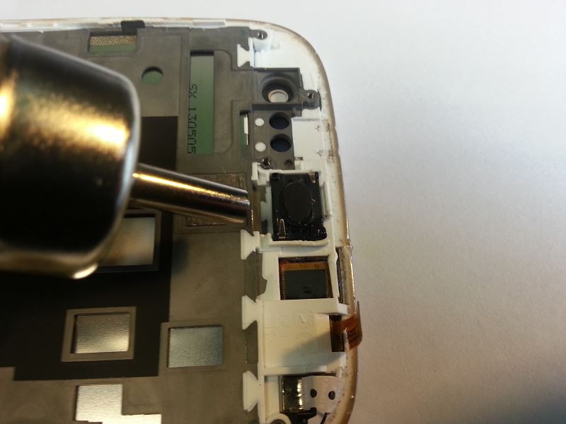 Chauffer le haut parleur oreille du Wiko Cink Five