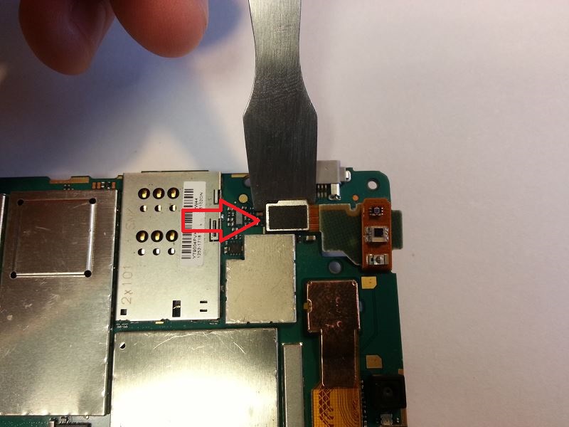 D&eacute;connecter la nappe de la prise jack audio casque