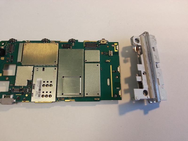 D&eacute;poser le cache inf&eacute;rieur du sony xperia u