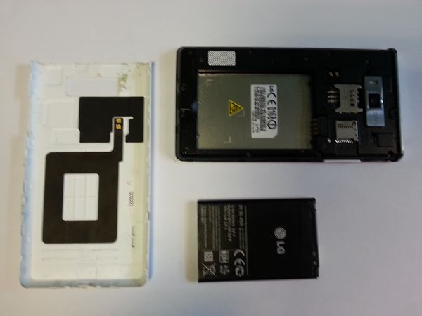 Guide de reparation Optimus L7 P700 P705 etape 2
