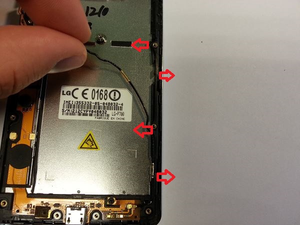 Guide de reparation Optimus L7 P700 P705 etape 14