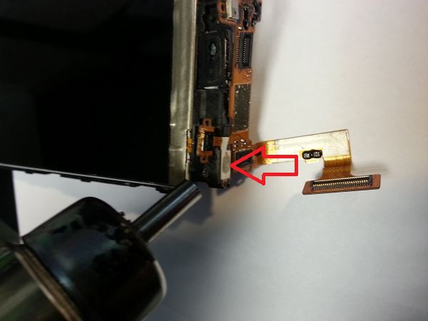 Guide de réparation du LG optimus L7 P700 P705 étape 38