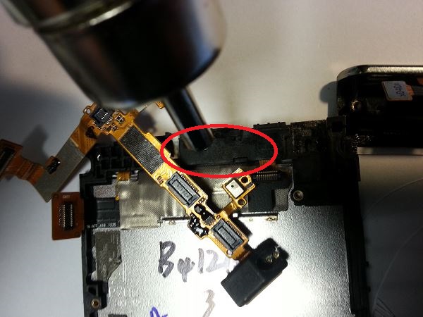 Guide de réparation du LG optimus L7 P700 P705 étape 39