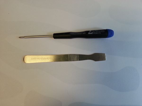 Guide de reparation Optimus L7 P700 P705 etape 1