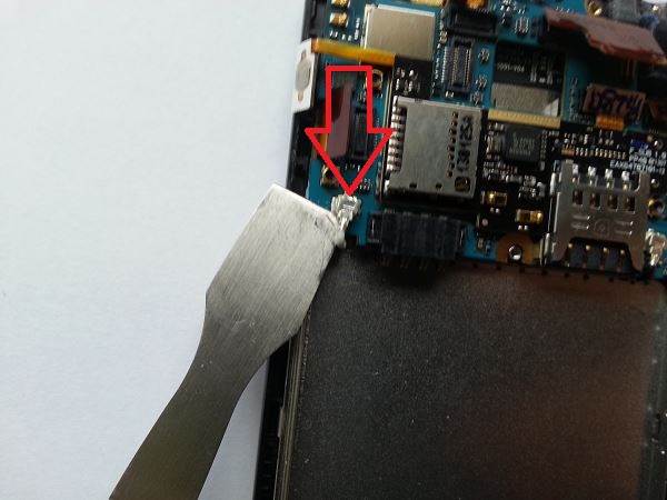 Guide de réparation LG Optimus F5 étape 18