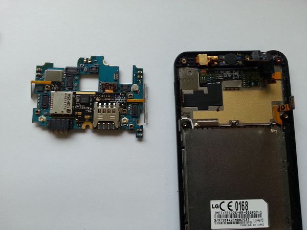 Guide de réparation LG Optimus F5 étape 20