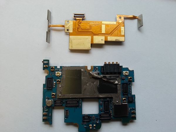 Guide de réparation LG Optimus F5 étape 23