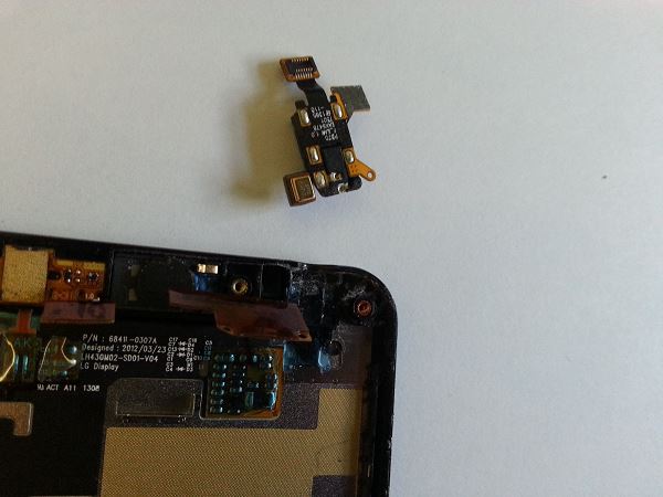 Guide de réparation LG Optimus F5 étape 34