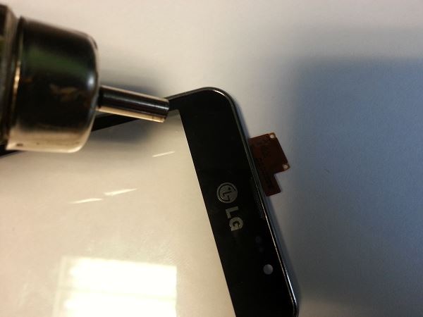 Guide de réparation LG Optimus F5 étape 44