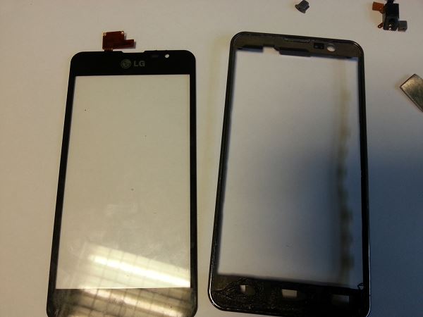 Guide de réparation LG Optimus F5 étape 46