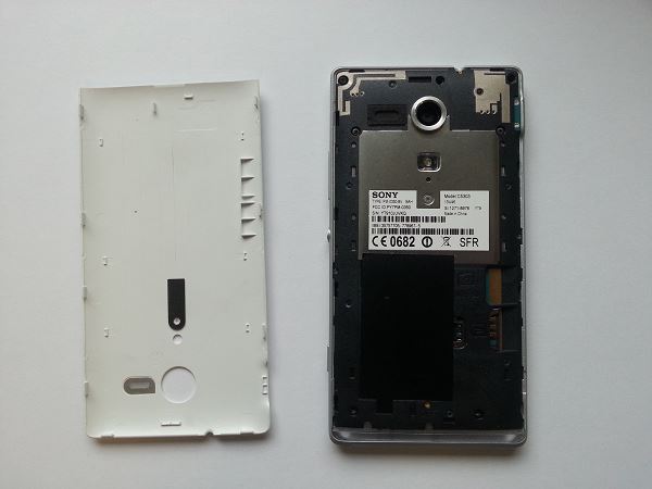 Guide de réparation Sony Xperia SP étape 2