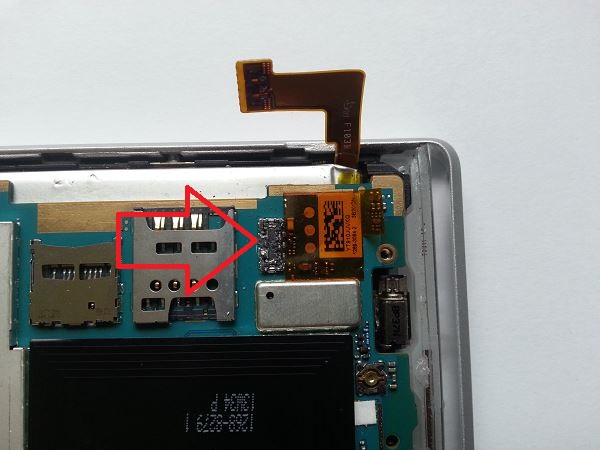 Guide de réparation Sony Xperia SP étape 17