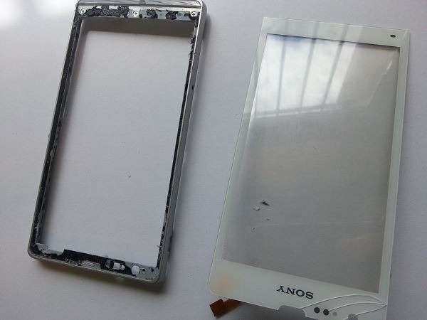 Guide de réparation Sony Xperia SP étape 33