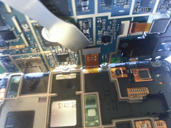 Guide de r&eacute;paration Samsung Galaxy Ace S7275r &eacute;tape 8