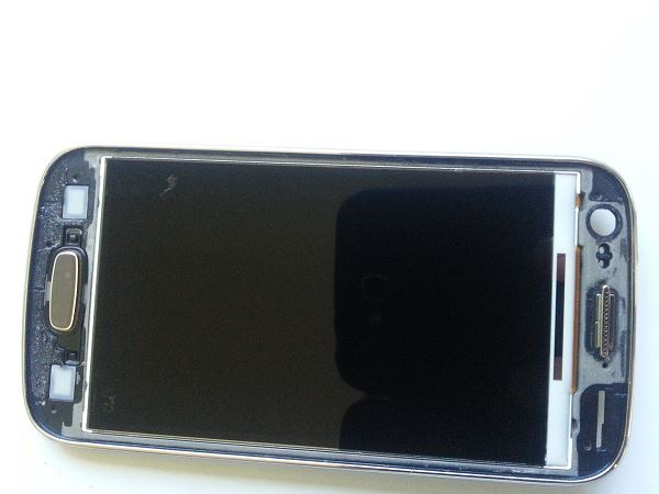 Guide de r&eacute;paration Samsung Galaxy Ace 3 S7275 S7275r &eacute;tape 20