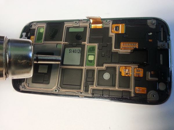 Guide de r&eacute;paration Samsung Galaxy Ace 3 S7275 S7275r &eacute;tape 21