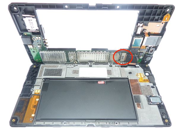 Réparation du Nokia Lumia 735 étape 8