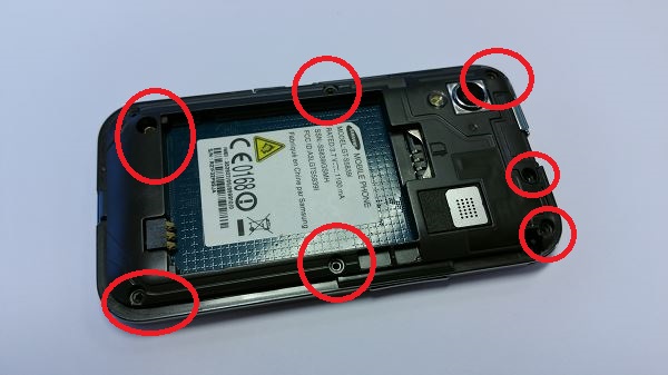 R&eacute;parer un smartphone Samsung Galaxy Ace cass&eacute;