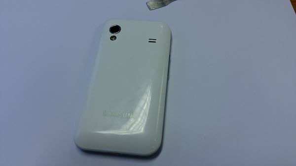 R&eacute;parer un smartphone Samsung Galaxy Ace cass&eacute;