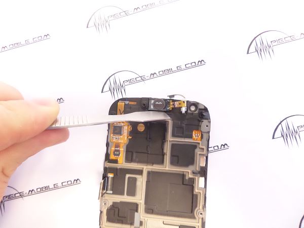 Enlever le haut parleur oreille du Galaxy Trend