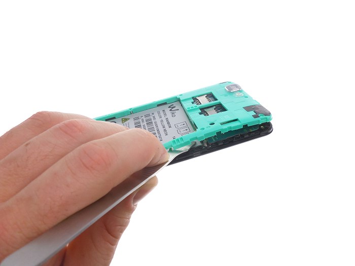 demontage wiko rainbow