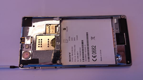 R&eacute;paration du Xperia J st26i