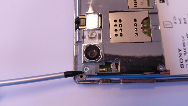 R&eacute;paration du Xperia J st26i