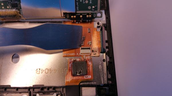 R&eacute;paration du Xperia J st26i