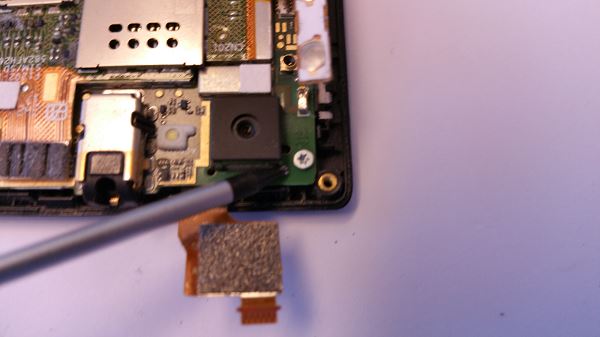 R&eacute;paration du Xperia J st26i