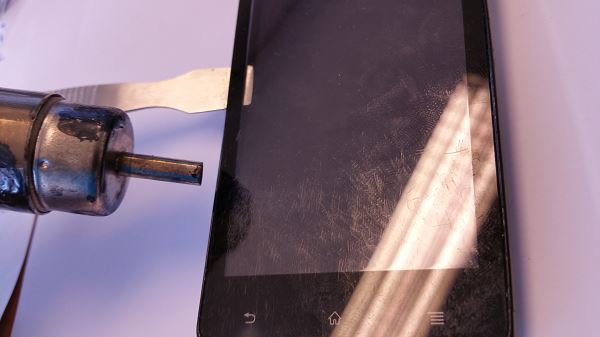 R&eacute;paration du Xperia J st26i