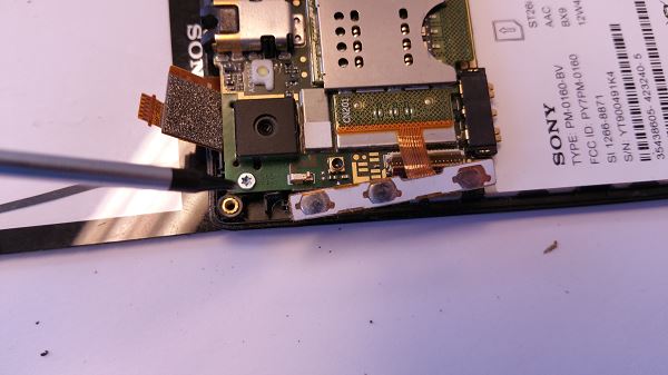 R&eacute;paration du Xperia J st26i
