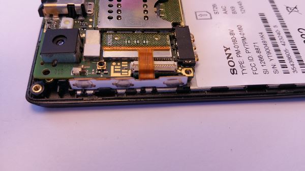 R&eacute;paration du Xperia J st26i